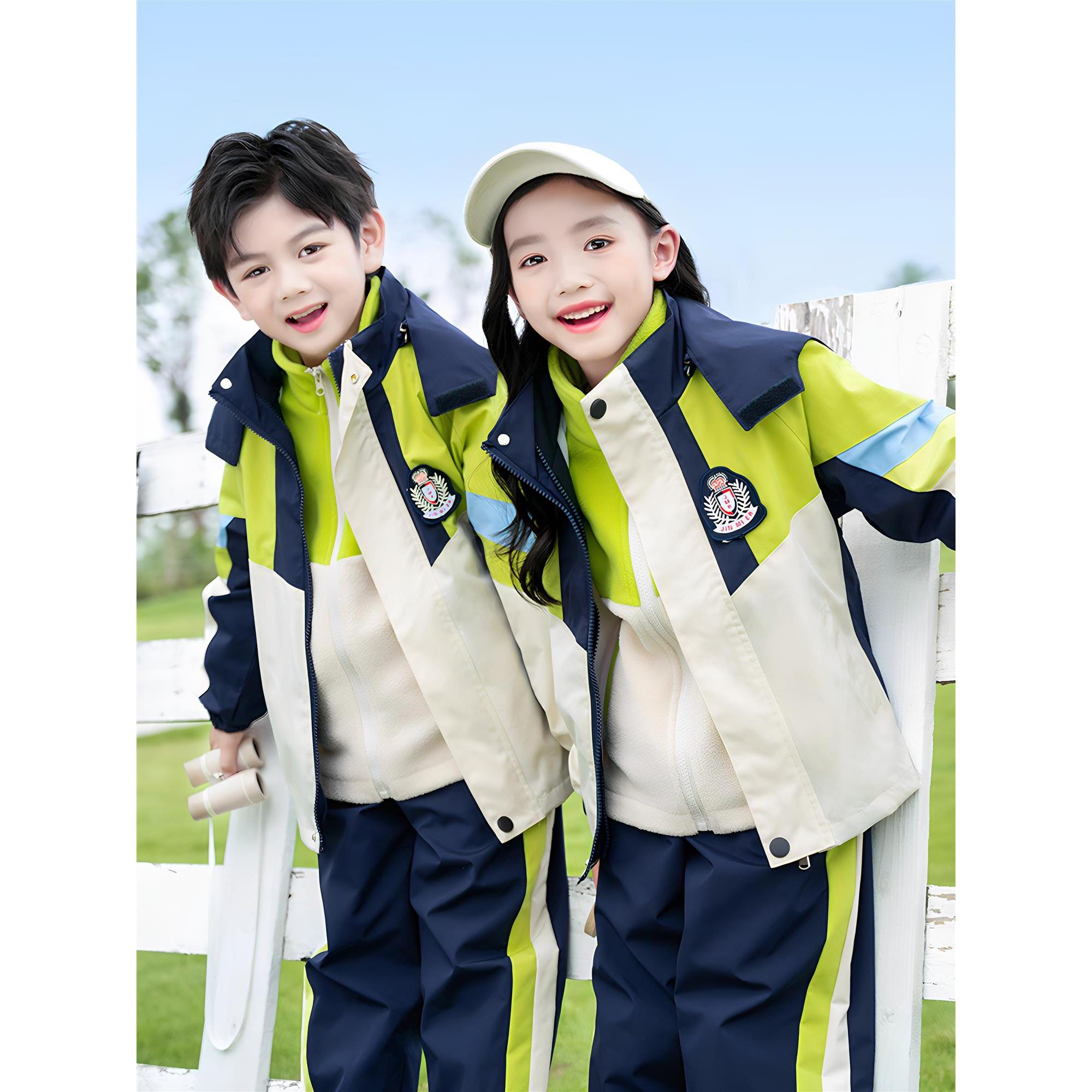 幼儿园园服秋冬冲锋衣三件套儿童运动会班服套装一年级小学生校服