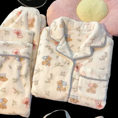 2025新款睡衣女款秋冬季可爱小熊珊瑚绒加绒加厚冬天法兰绒家居服