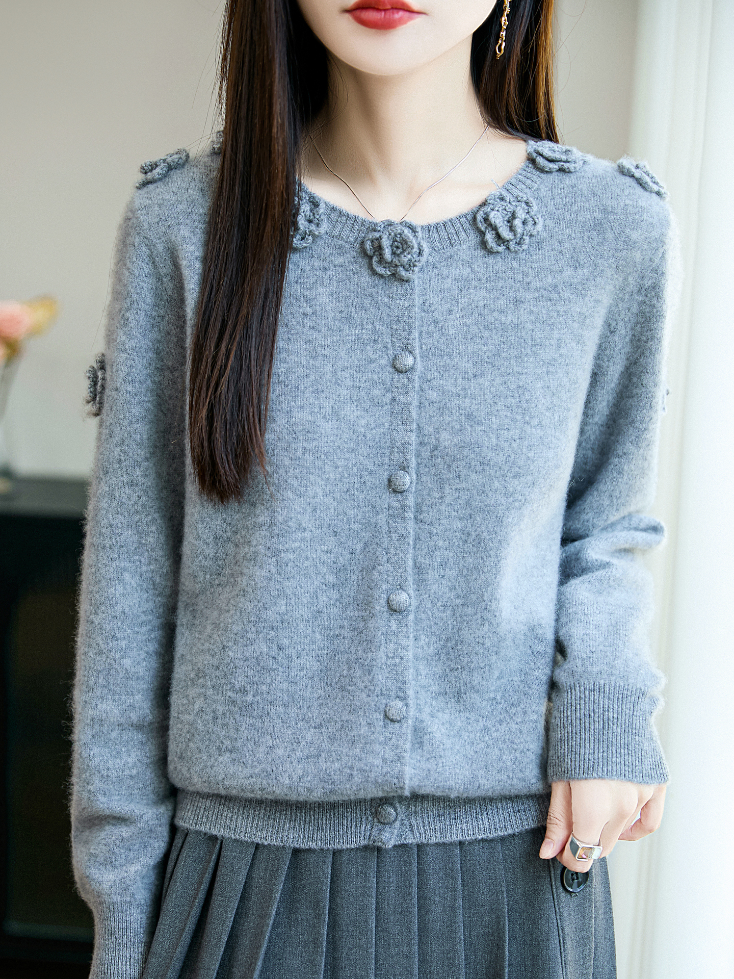 MONLOUVE重磅刺绣钩花100纯开衫女25秋冬圆领玫瑰花针织毛衣保暖