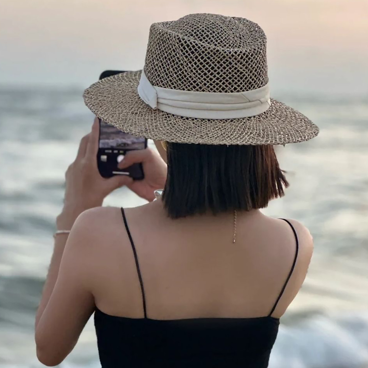 夏日海边度假草帽女法式优雅高级感礼帽镂空透气遮阳防晒太阳帽子