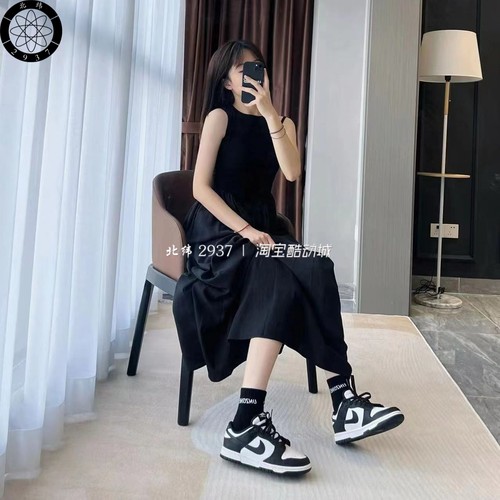 NikeDunk黑白熊猫运动休闲鞋