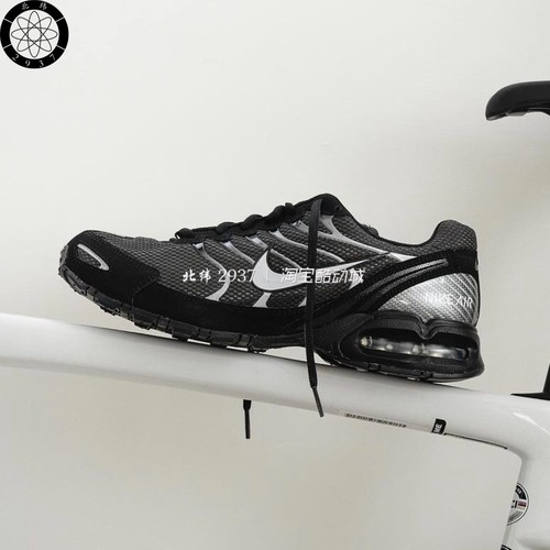 耐克男子休闲缓震跑步鞋