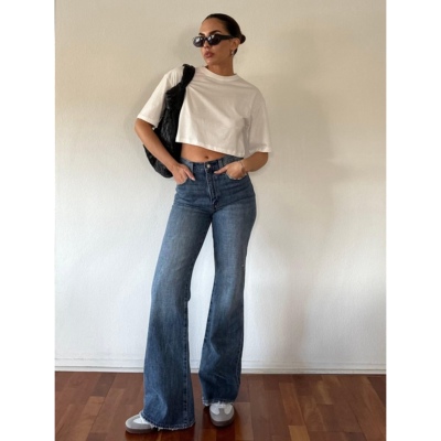 复古高腰水洗做旧喇叭牛仔裤