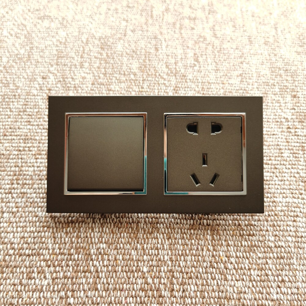 天基哑黑色80型连体开关插座面板