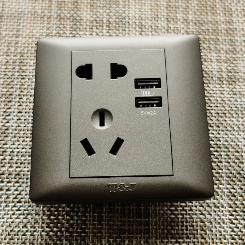 天基悦庭86型10A二三插五孔电源插座带USB充电口2A5V 白色哑黑色