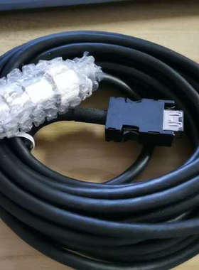 全新工业级数据线MR-J3ENSCBL-M-T，黑色，带