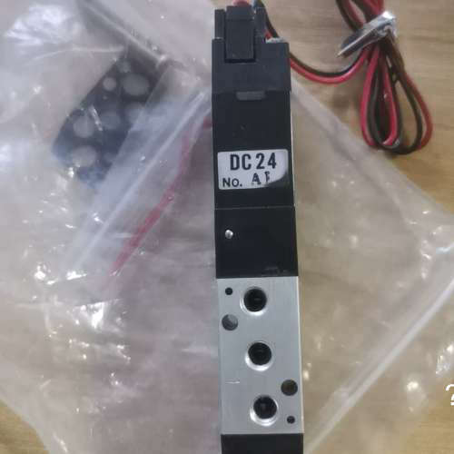 黑田精工KURODA电磁阀RCS245，DC24V电压，全新