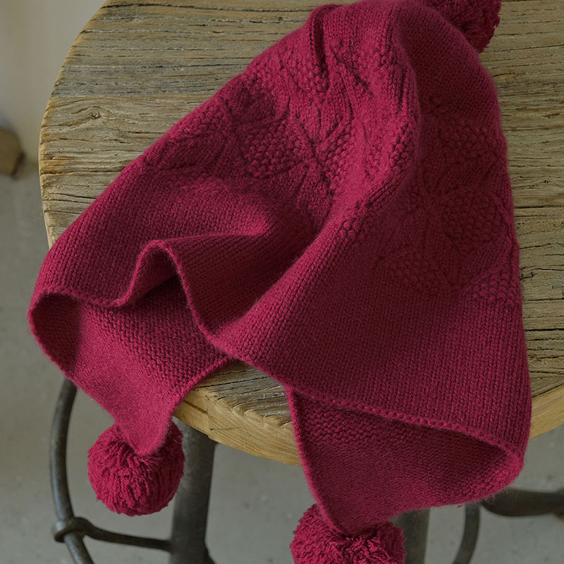 APCSHOP通勤女秋冬羊绒毛球帽