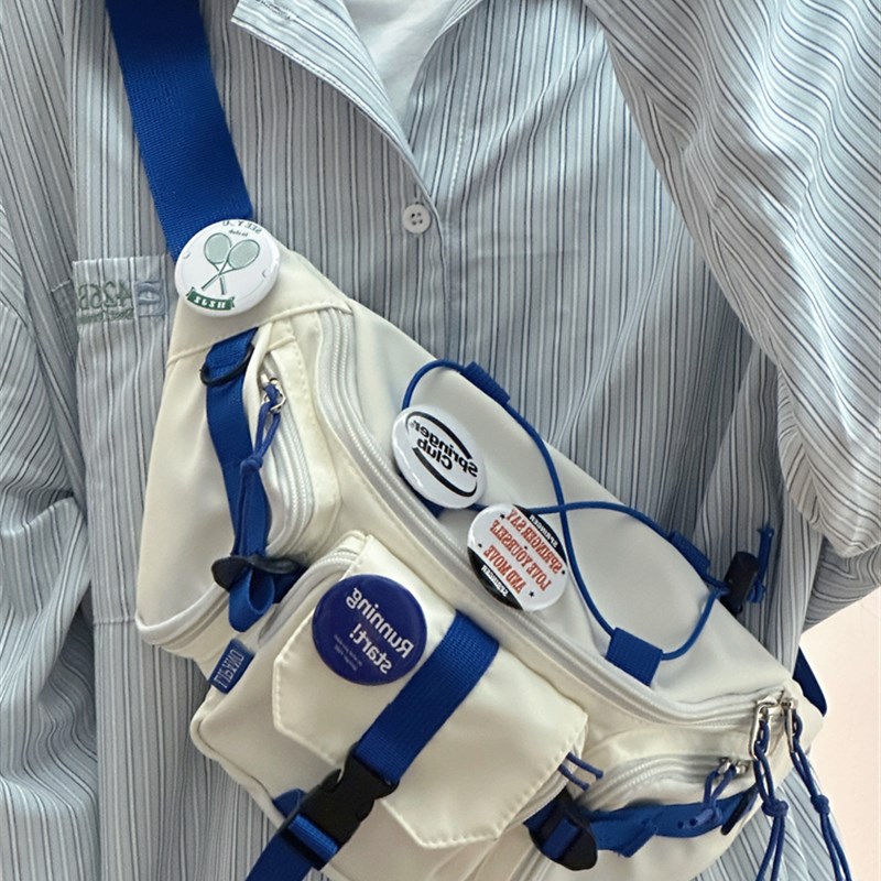 日系原宿港风复古街头潮流胸包男中性少女工装斜挎包百搭腰包