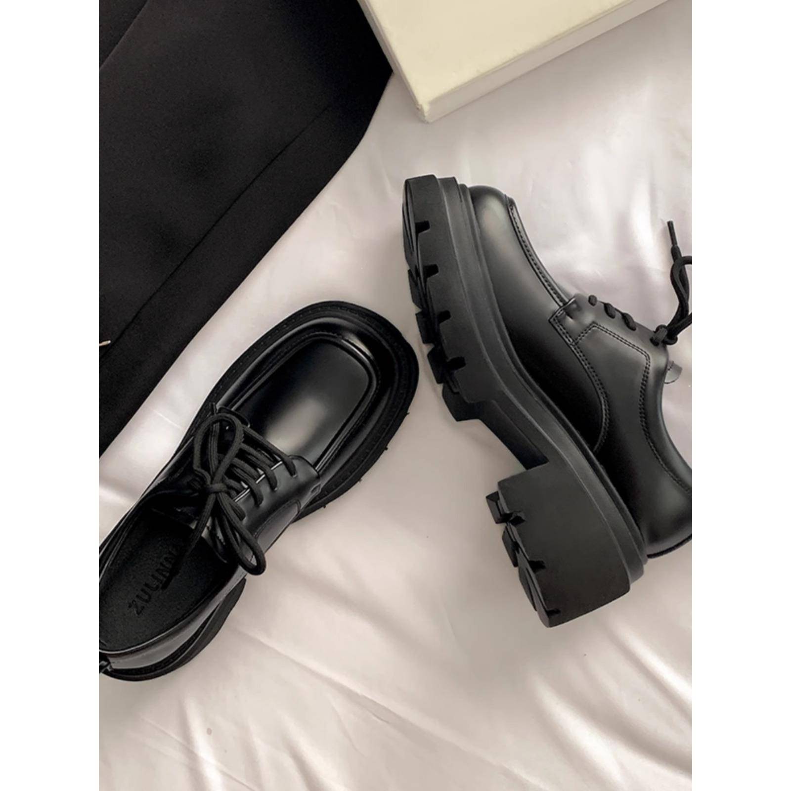 香港英伦风格女式厚底小皮鞋2025新款方趾系带乐福鞋黑色百搭厚跟