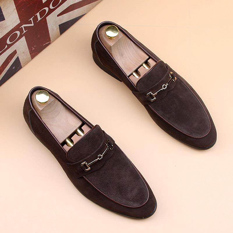 vkwwhy高端尖头男士翻毛皮鞋男磨砂马衔扣休闲鞋一脚蹬套脚豆豆鞋