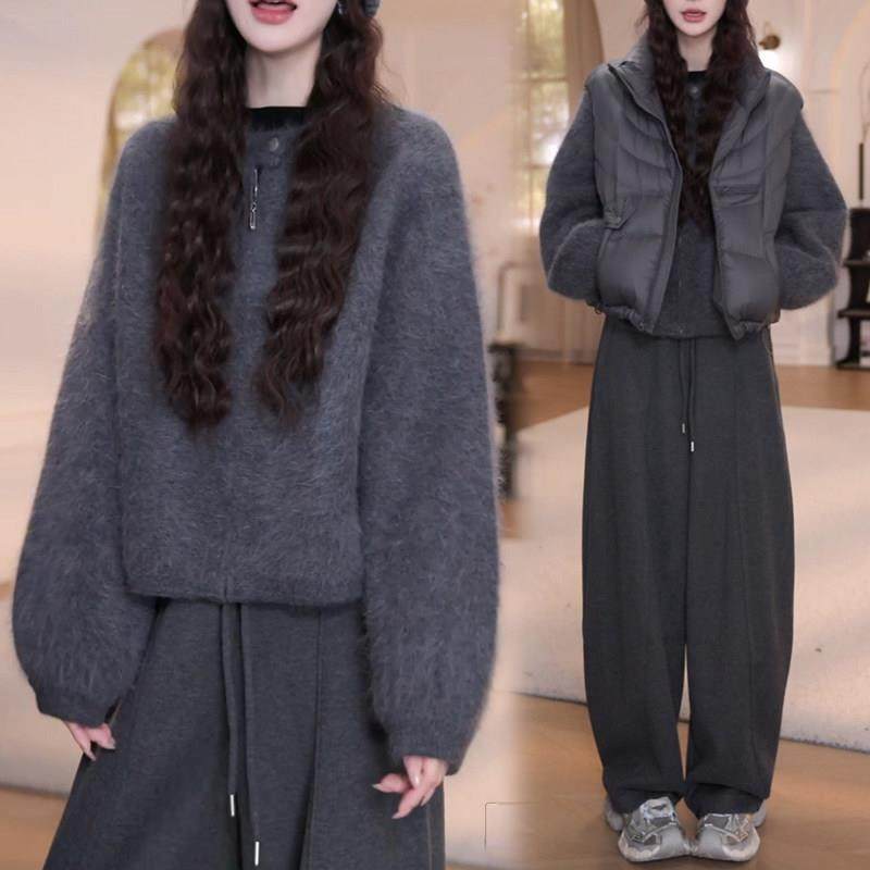 欧洲站时尚套装女2025年冬季无袖羽绒棉马甲针织衫休闲裤三件套潮