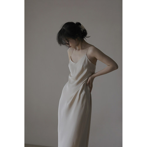 吊带长裙桑蚕丝纯色V领45度斜裁