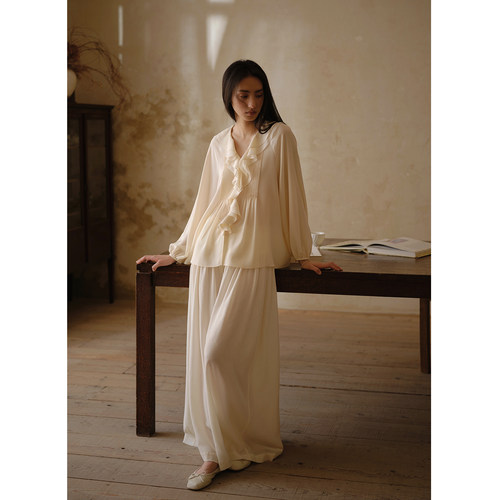 commuse memory『Gabrielle』法式慵懒 桑蚕丝翻领波兰褶长袖衬衣