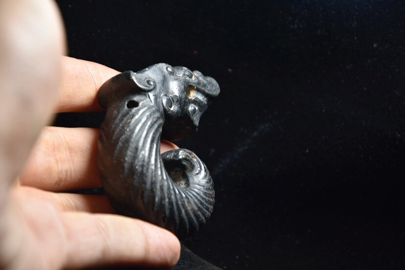 老玉古玉磁石红山文化玉猪龙陨石把件怀旧挂件古玩杂项厂家直销