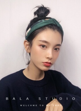 韩国2023新款进口发箍女麂皮小花撞色通勤发饰潮女百搭chic头箍