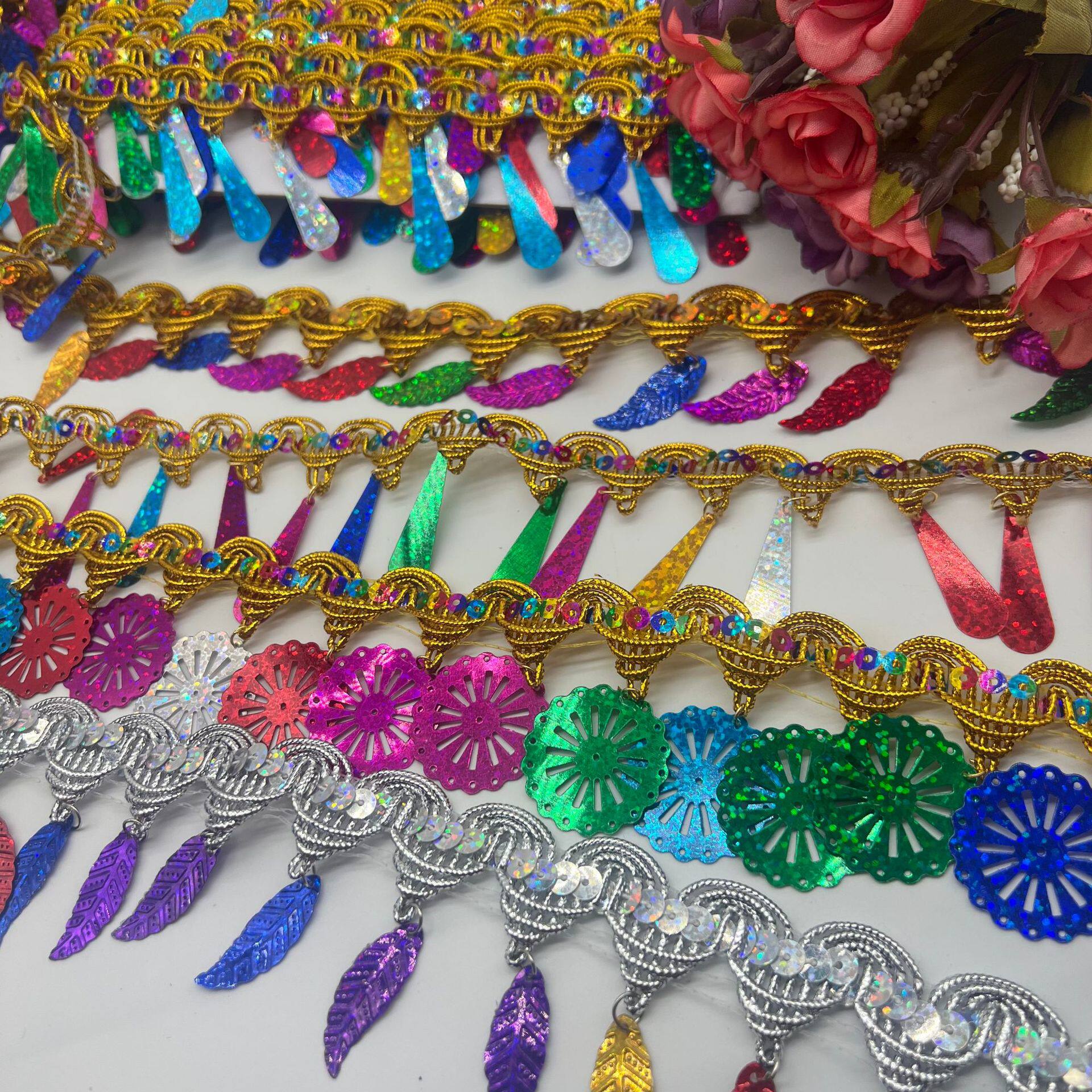 现货水滴手工吊穗镭射流苏花边辅料亮片彩色民族配饰树叶花边材料