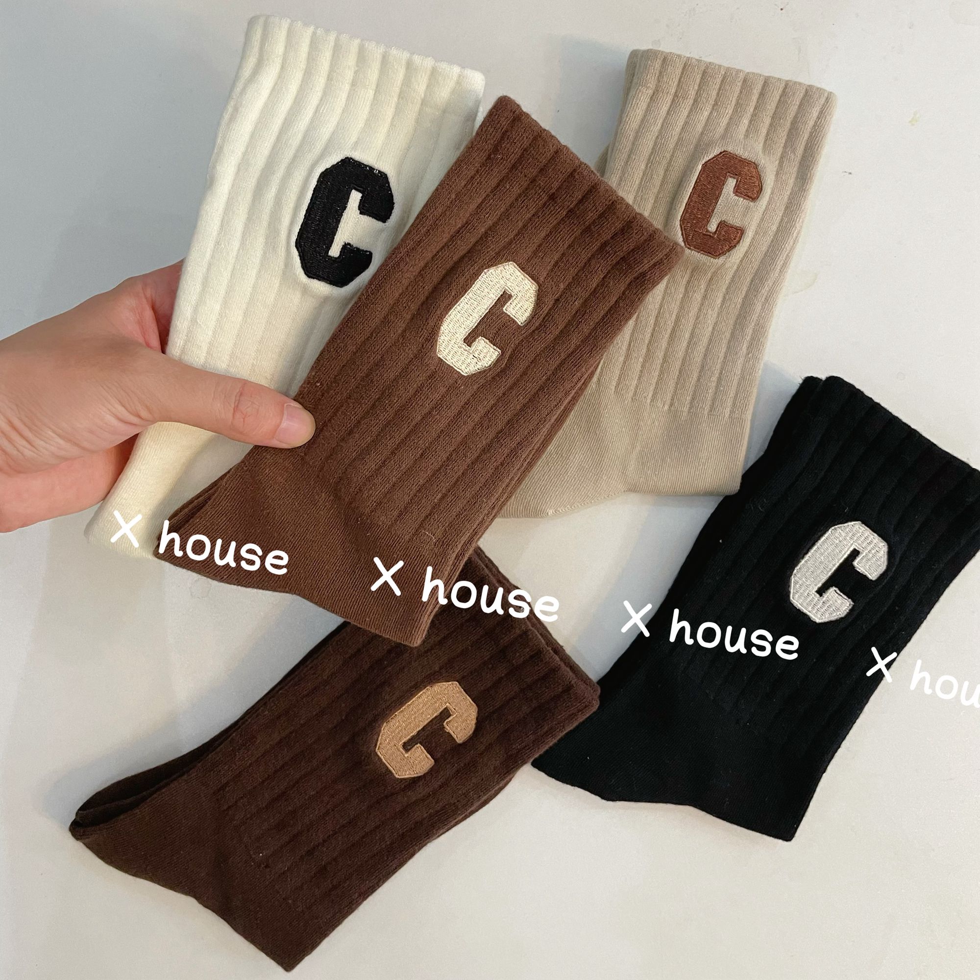 字母刺绣大地色系棕色纯棉中筒