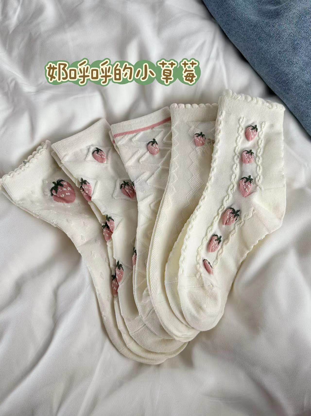 白色花纹袜子女纯棉薄款花边日系中筒夏季花朵长筒春夏配小皮鞋