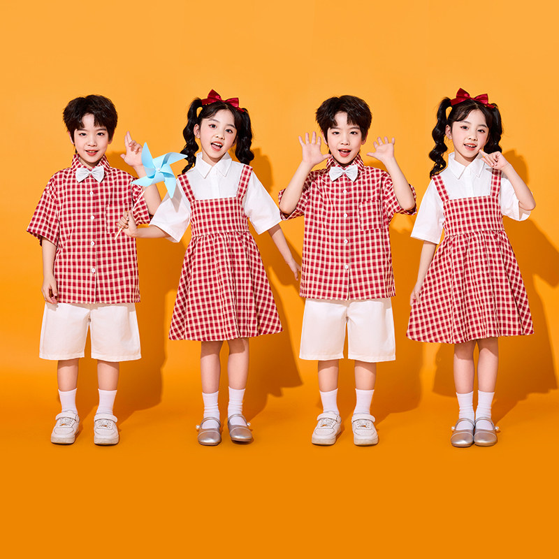 红色格子套装幼儿园毕业班服装