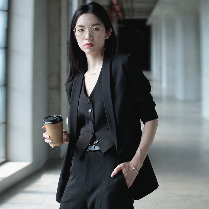 【释缝】小西装女黑色青果领一粒扣修身收腰合体长袖职场通勤显瘦