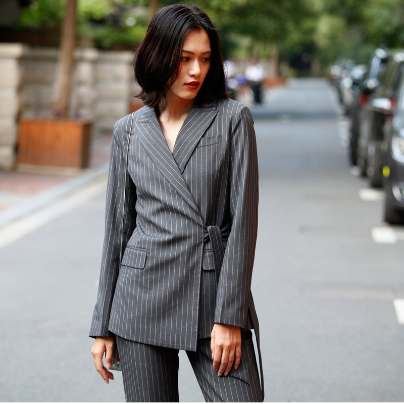 【释缝】中长款西装小女条纹2019春秋装休闲西服外套显瘦系带上衣