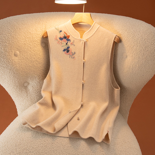 国风立领盘扣绣花山羊绒马甲女重工钉珠宽松无袖坎肩洋气针织背心