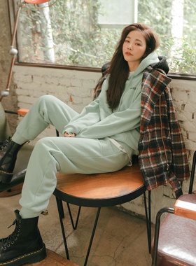 許路兒台湾正品代购R202233 R202173连帽落肩磨毛卫衣+休闲运动裤