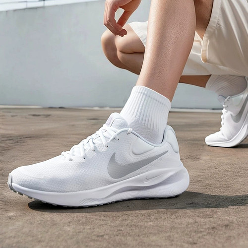 Nike耐克男鞋公路跑步鞋
