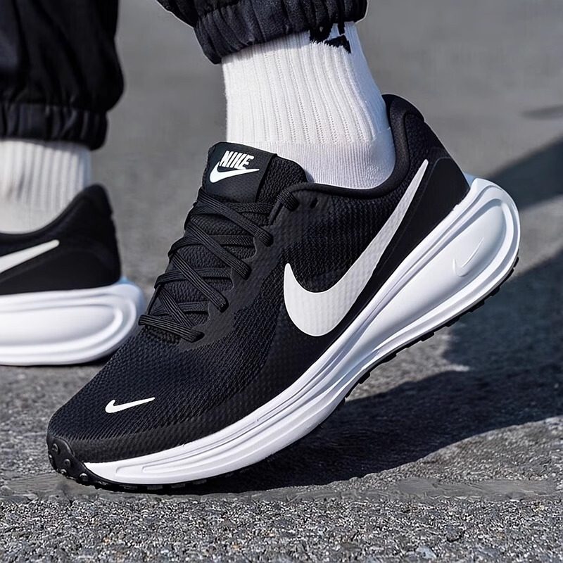 Nike耐克跑步鞋男2026新款官方正品轻便休闲鞋黑色透气网面运动鞋