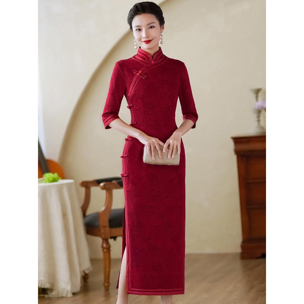 酒红长款旗袍婚宴高贵妈妈装喜婆婆敬茶服时尚新款七分袖覆古显瘦