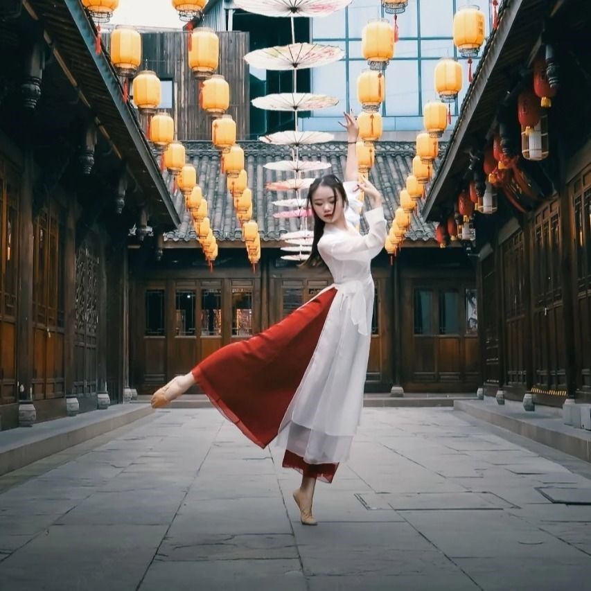 左手指月舞蹈服成人现代舞身韵舞蹈练功服古典舞雪纺网纱衣外套