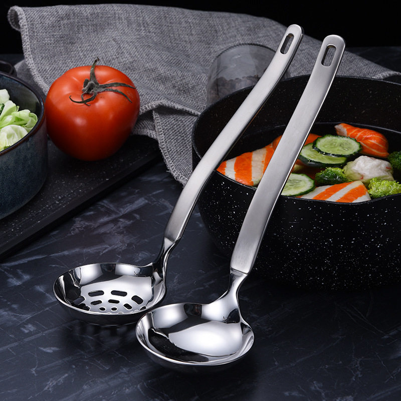04不锈钢4厘加厚汤勺漏勺刻花手柄烹饪勺汤壳汤漏家用火锅勺漏