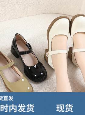 鞋子女2026新款粗跟百搭漆皮浅口女鞋脚肥脚宽大码时尚单鞋41一43