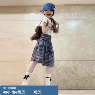 法式初秋连衣裙子女夏2026新款白色正肩t恤蓝色格子半身长裙套装