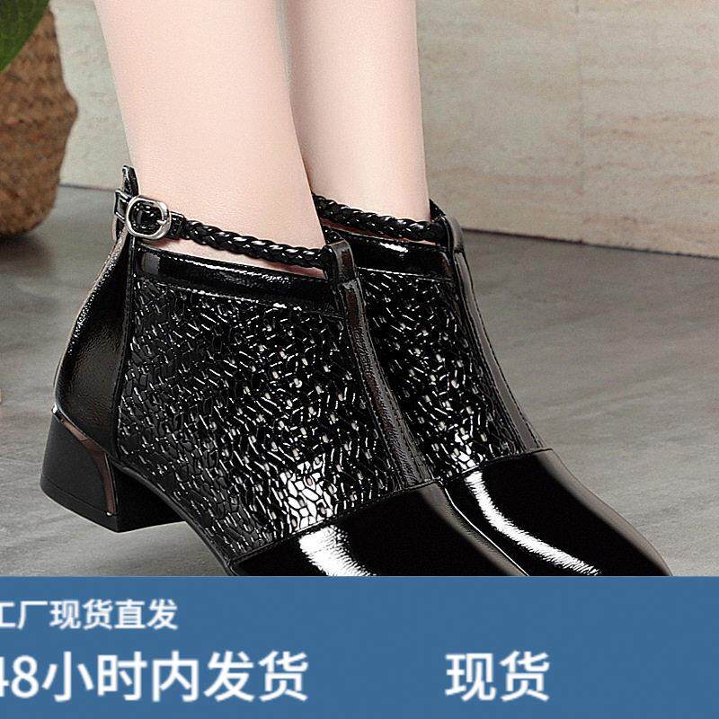 夏季时尚软面包头凉鞋配裙子粗跟运动休闲鞋