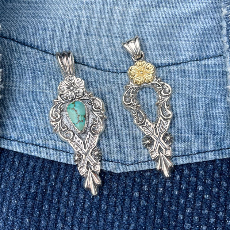 Dear Blossom 天然美国松石18K金蔷薇花3D立体唐草弓箭图腾吊坠