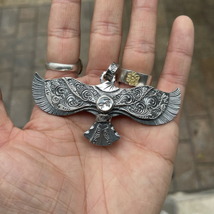 Jinny’s  威武霸气 日本手打唐草图腾925银制Navajo复古老鹰吊坠