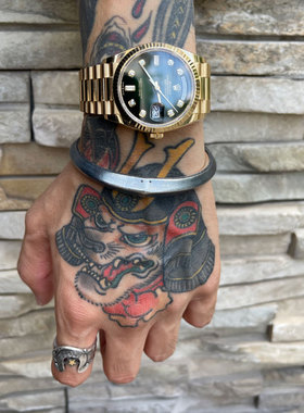 做旧熔岩骨状交叉棱形复古手镯