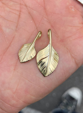 18K全金扇贝爱心型羽毛吊坠