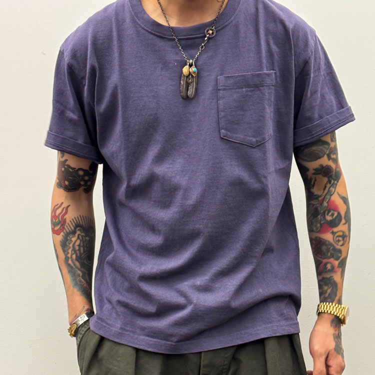 Fine Creek Leathers神秘紫色 水洗做旧优雅复古紫口袋短袖 T 恤