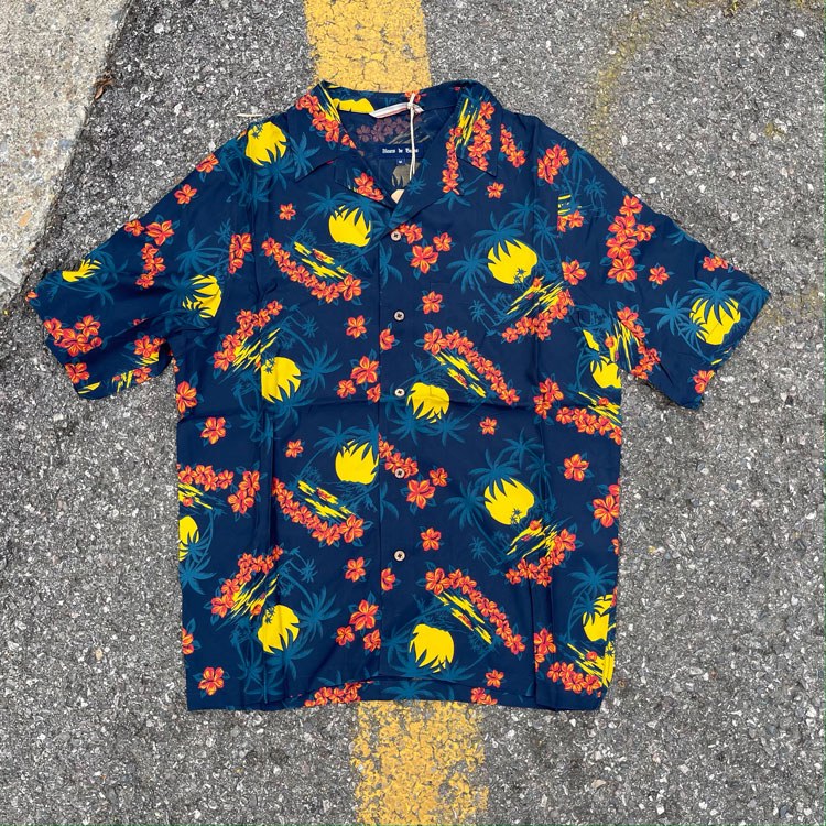花卉海岛印花椰壳扣夏威夷衬衫