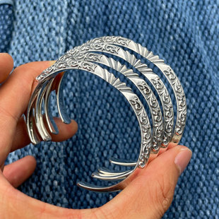 Dear 日本手打做旧3D高肉立体唐草太阳刻印三面复古手镯 Blossom