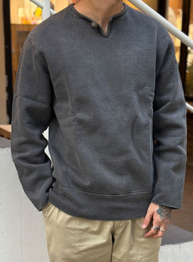 BARNS联名BW古董币纽扣Y领无缝桶织超重磅复古植物染套头卫衣