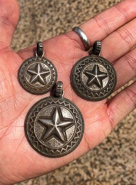 日本锤目纹做旧复古吊坠