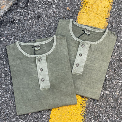 复古合金菊花扣亨利领短袖T恤