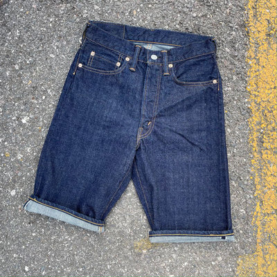 长绒棉中高腰修身牛仔短裤