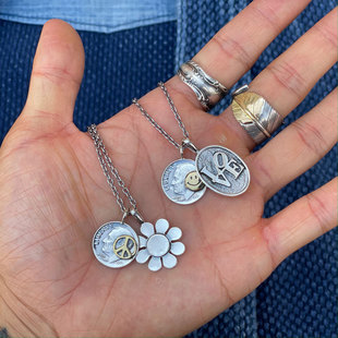 North Works 古董摩根银币改造笑脸反战太阳花LOVE熔岩双银牌项链