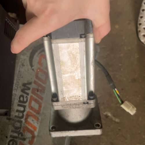 议价松下伺服电机MHMJ042P1S，400W功率，原装拆机。功