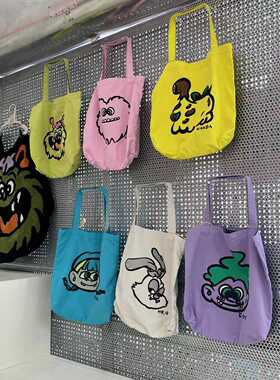 aimeewq小怪兽ip系列六色纯棉大容量韩系单肩包帆布包黄色6825